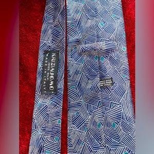Geometric Pattern Silk Tie in Navy and Turquoise